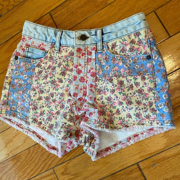 Farm Rio patchwork shorts, size 25 - Picture 2 of 6